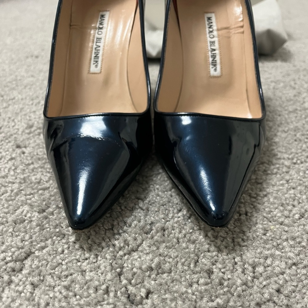 Manolo Blahnik Navy Blue Patent Newcio Pointed Toe Pumps Heels Size 8 / 38 - Picture 11 of 13